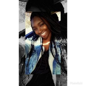 Meet your Posher, Carelisha